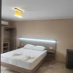 Eleni 3*