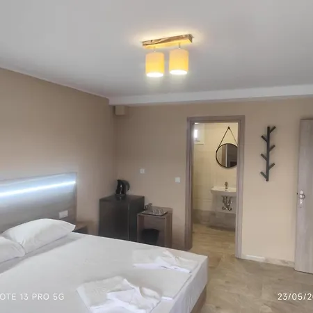Eleni 3* Paralía
